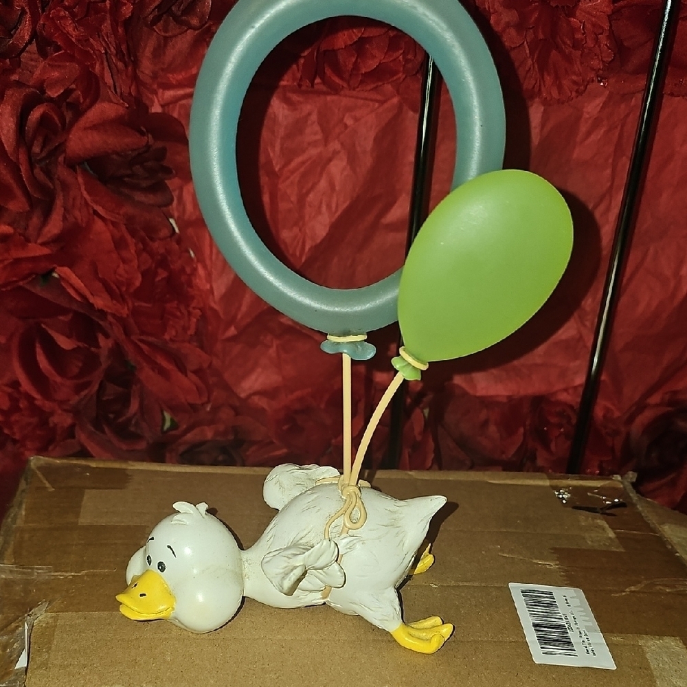 Duck Figurine Picture Frame Balloon